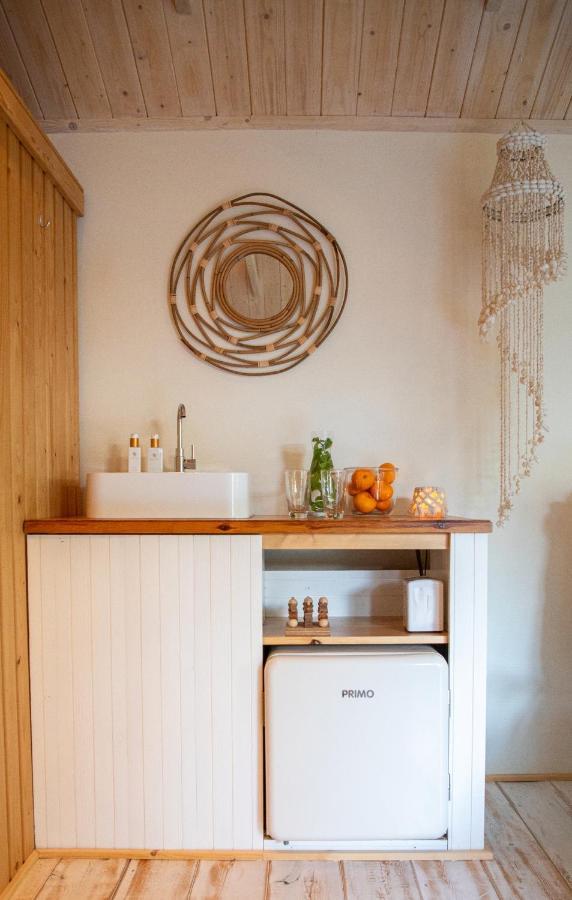 B&B Joli Met Prive Wellness Wemeldinge Exterior foto